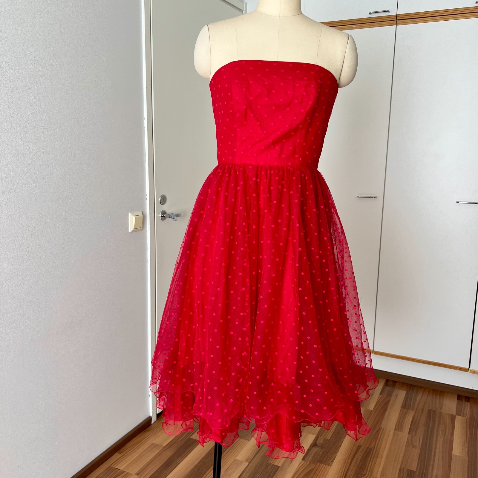 1980s VERA MONT Red Strapless Dress 80s Does 50s Tulle Cocktail Party Rockabilly