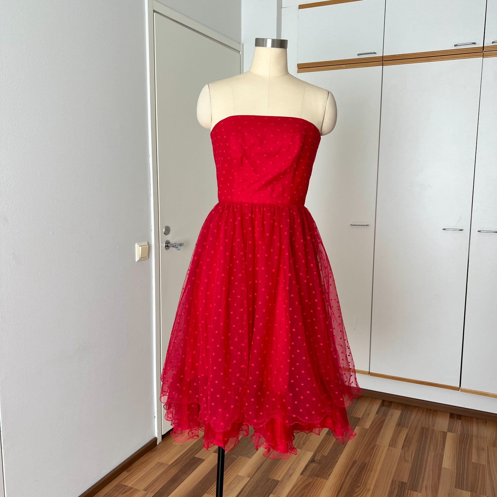 1980s VERA MONT Red Strapless Dress 80s Does 50s Tulle Cocktail Party Rockabilly