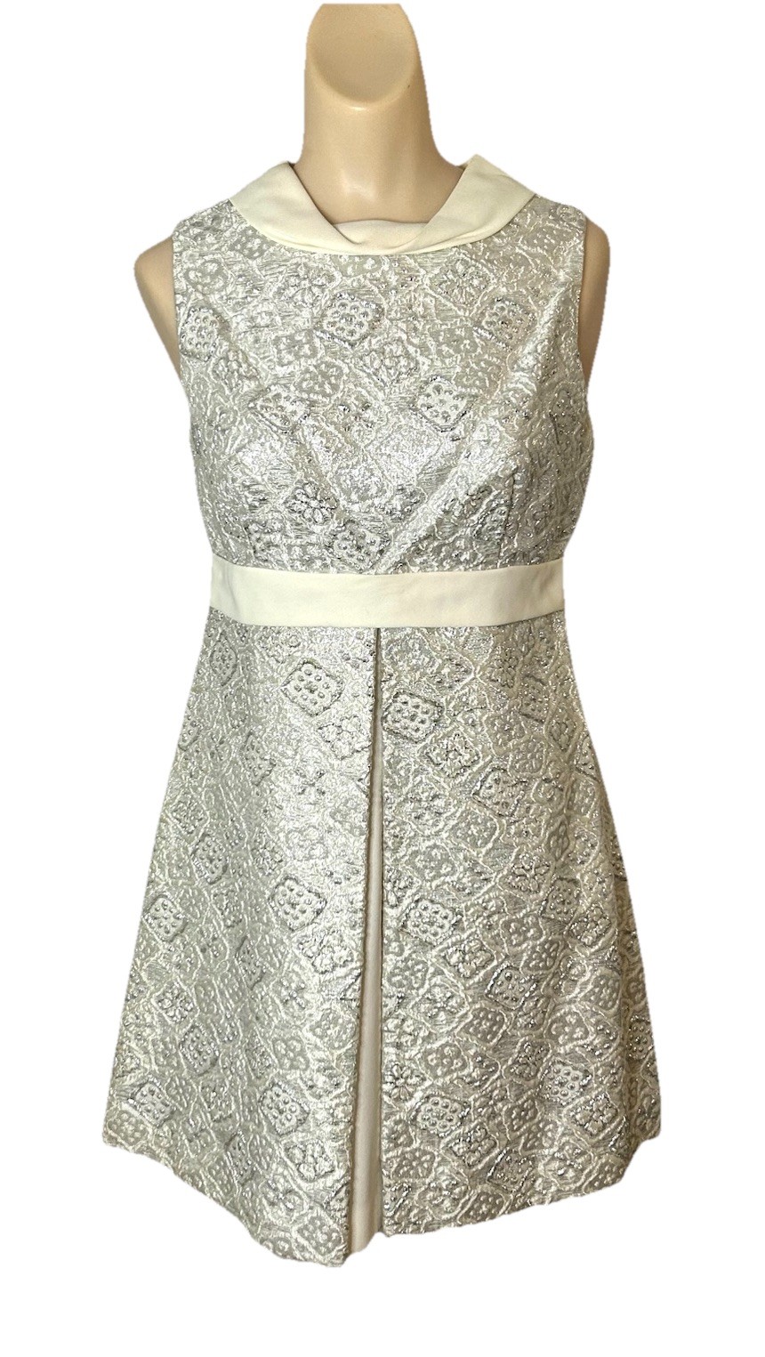 Vtg 60s Silver Metallic Brocade Sheath Empire Waist Dress Sz 11 Mini Midcentury