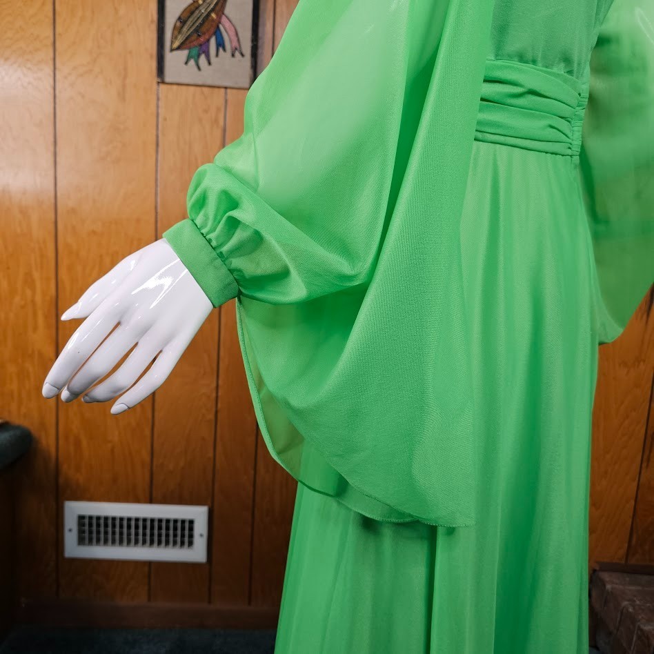 Vintage 60s Endora Sheer Lime Chiffon Cape Sleeves Bewitched Maxi Ball Gown S/M
