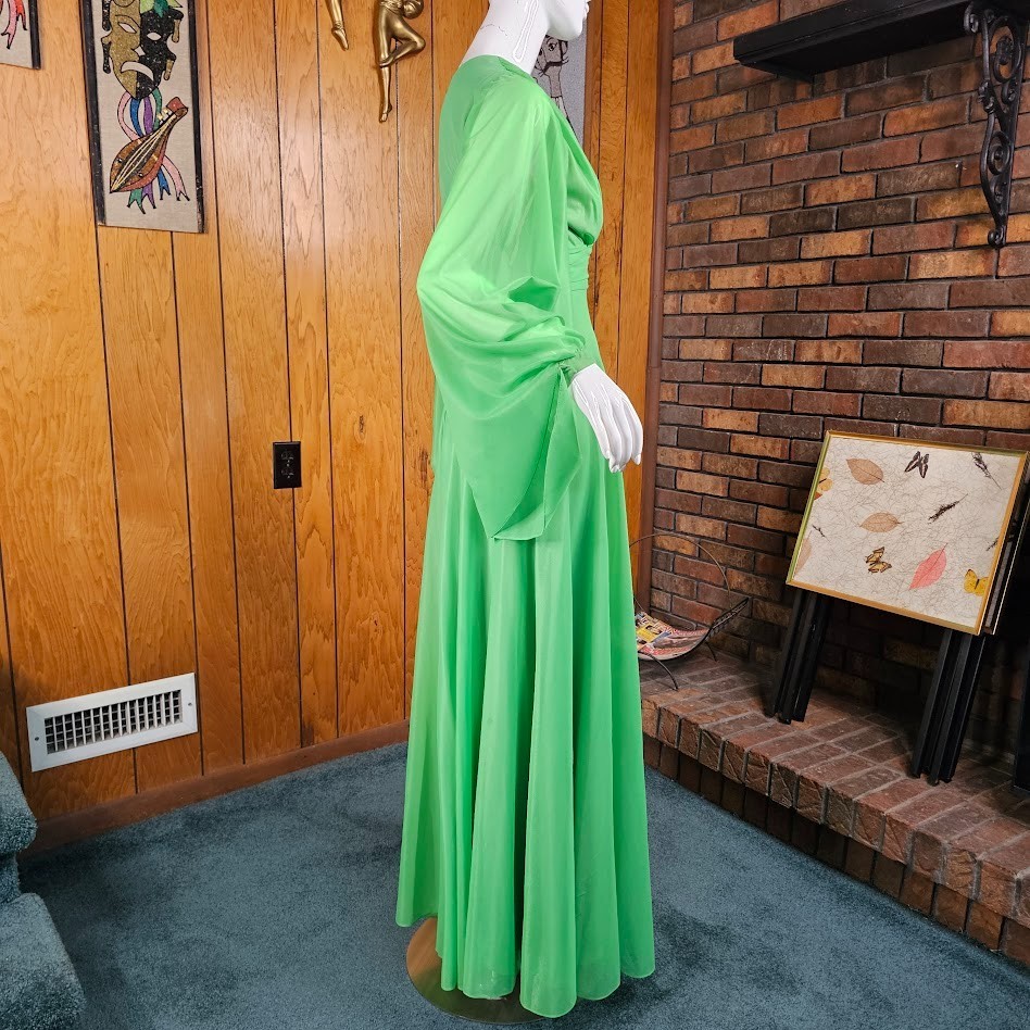 Vintage 60s Endora Sheer Lime Chiffon Cape Sleeves Bewitched Maxi Ball Gown S/M