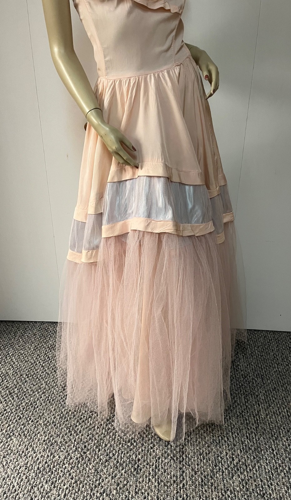 Vintage 1950s Emma Domb Peachy Pink Pearl Grey Cupcake Ball Gown Dress Bust 34