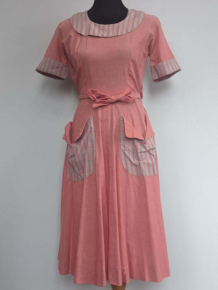 Vintage 1950s Pink Wrap Dress Gray Stripe Trim Jay Ann (B-39″ W-26″-30″ H-38″)
