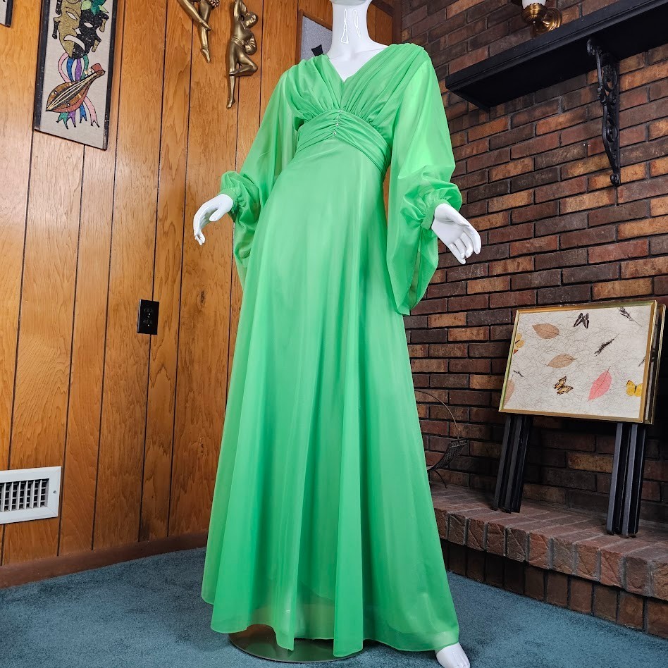 Vintage 60s Endora Sheer Lime Chiffon Cape Sleeves Bewitched Maxi Ball Gown S/M