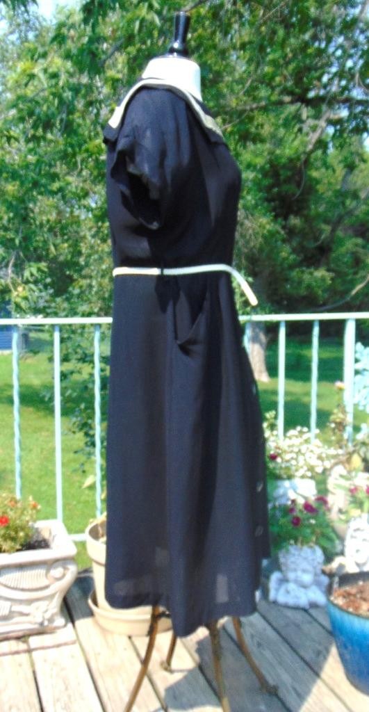 VTG 40s Black Rayon Fitted Dress w Sailor Collar 36W