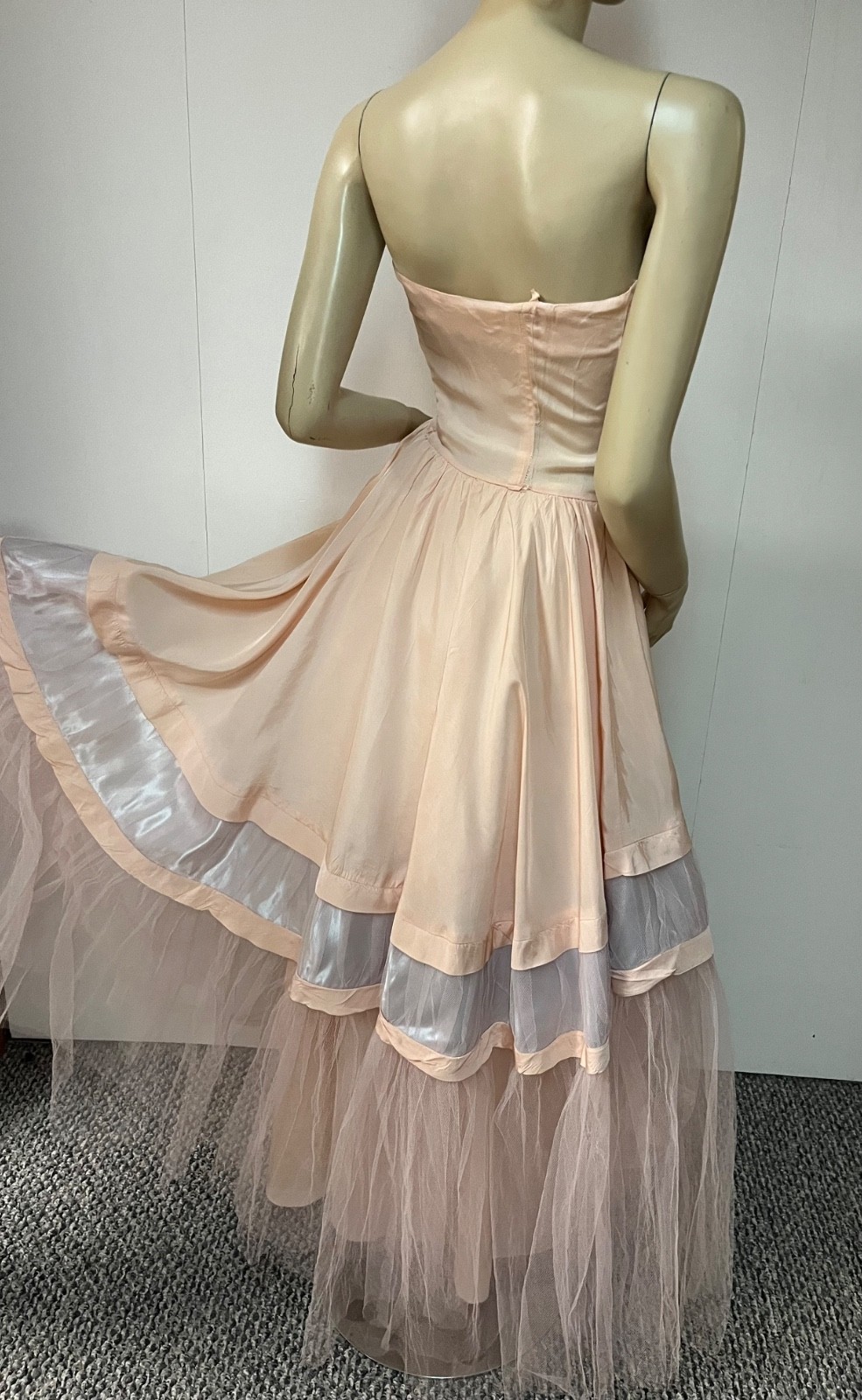 Vintage 1950s Emma Domb Peachy Pink Pearl Grey Cupcake Ball Gown Dress Bust 34