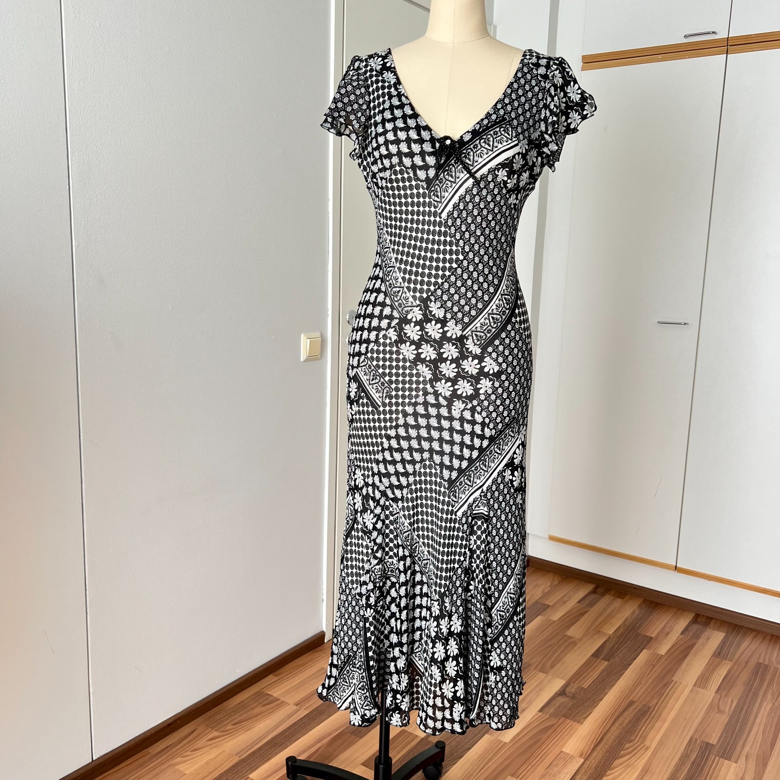 90s Bias Cut Graphic Print Midi Dress Y2K Flutter Sleeve V Neck Fairy Whimsygoth