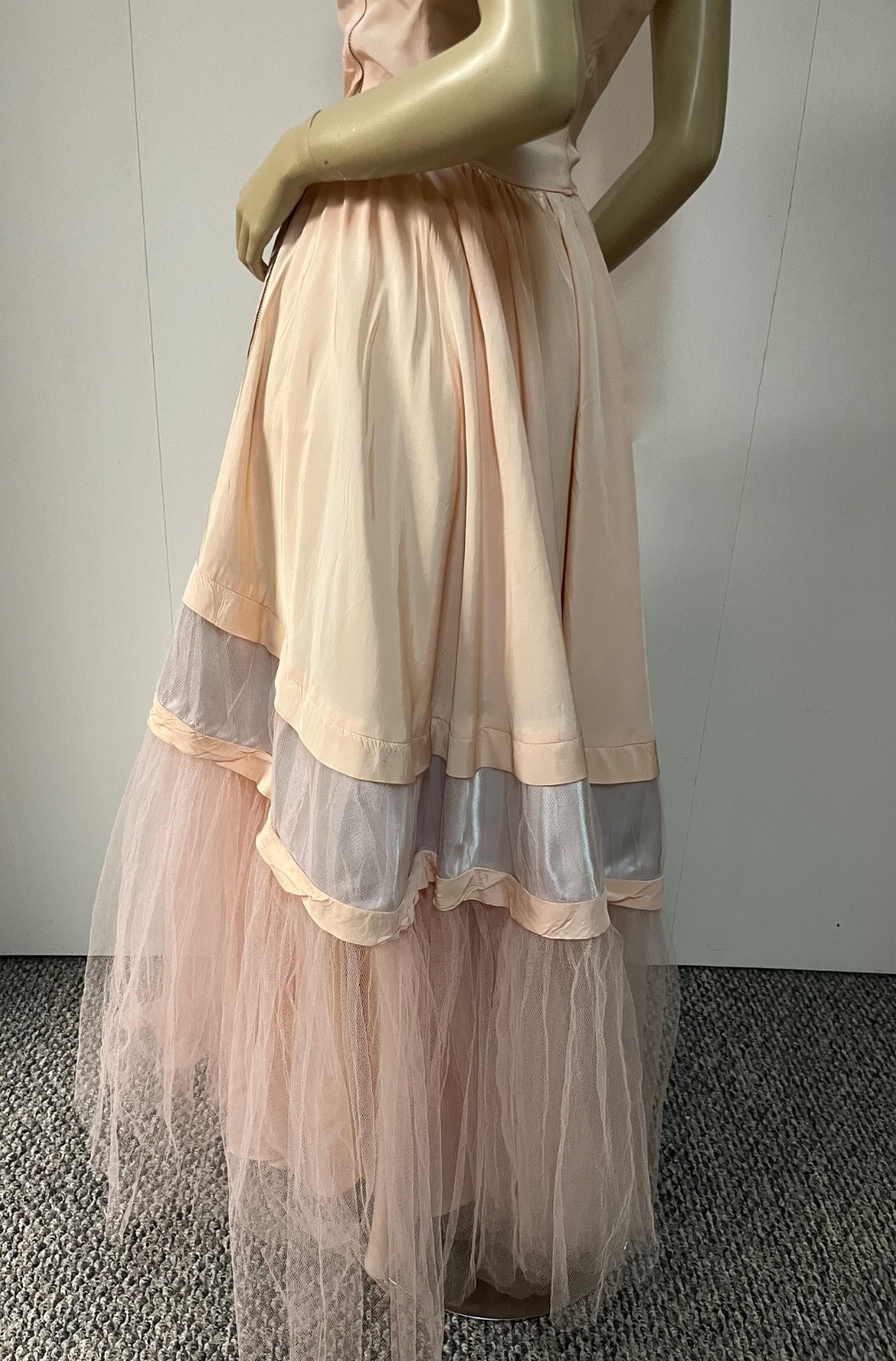 Vintage 1950s Emma Domb Peachy Pink Pearl Grey Cupcake Ball Gown Dress Bust 34