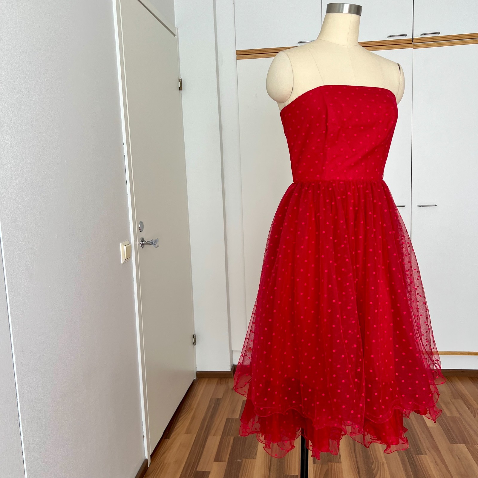 1980s VERA MONT Red Strapless Dress 80s Does 50s Tulle Cocktail Party Rockabilly