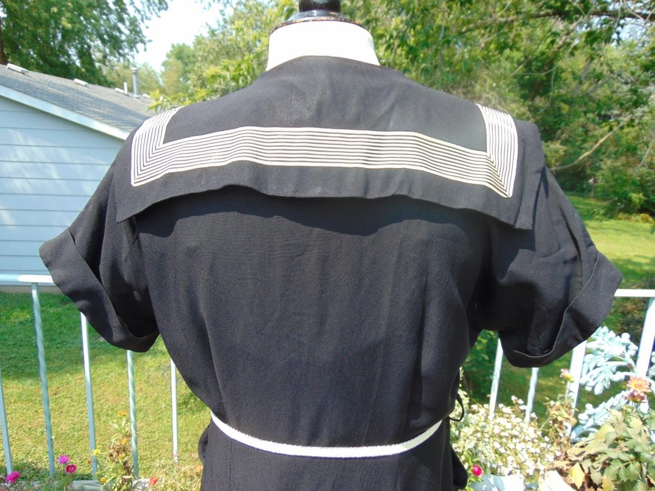 VTG 40s Black Rayon Fitted Dress w Sailor Collar 36W