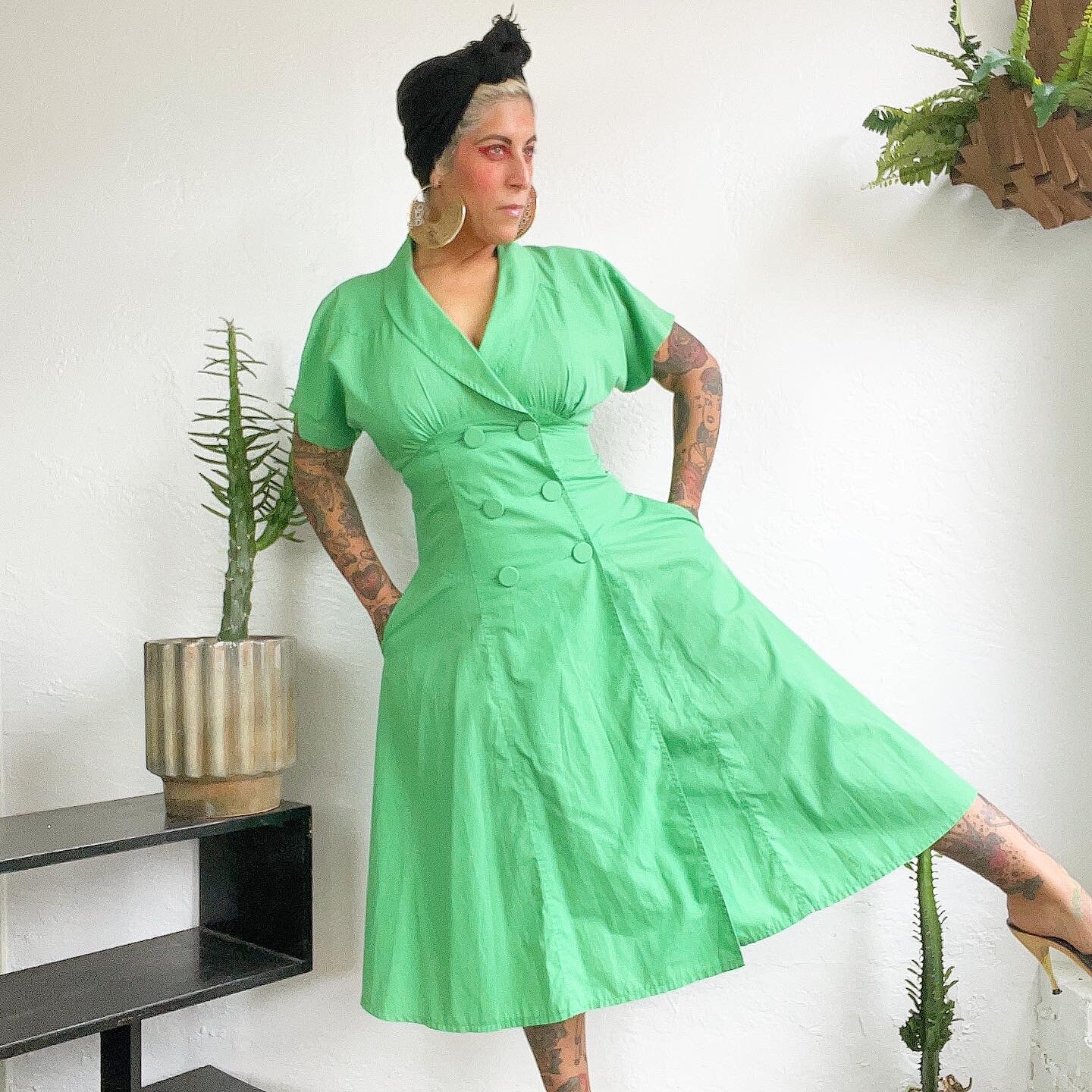 DOUBLE BREASTED 1980’s 80s Vintage Green Shelf Bust Wrap Tie Sundress Dress S M