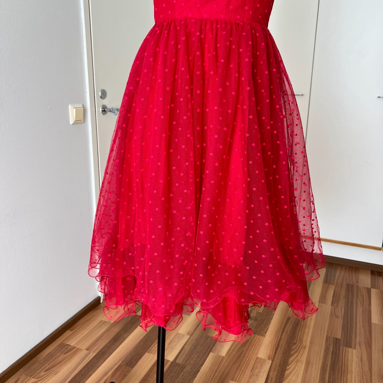 1980s VERA MONT Red Strapless Dress 80s Does 50s Tulle Cocktail Party Rockabilly