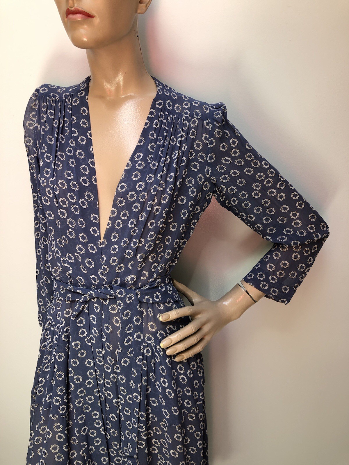 VTG 1940s Sheer RAYON Novelty CHAIN PRINT Wedgwood Blue SURPLICE WRAP DRESS