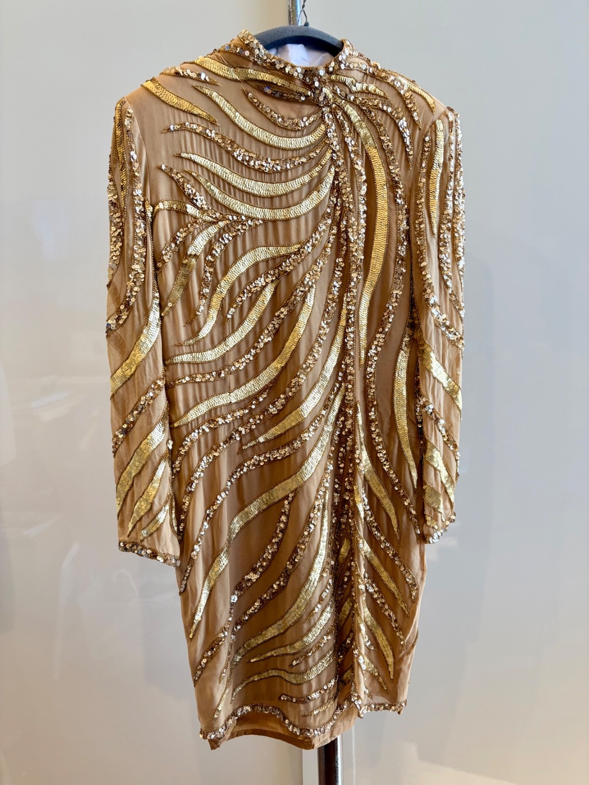 A.J. BARI VTG 100% Silk Gold Dress W/ Gold Sequin Design SIZE 10 PETITE