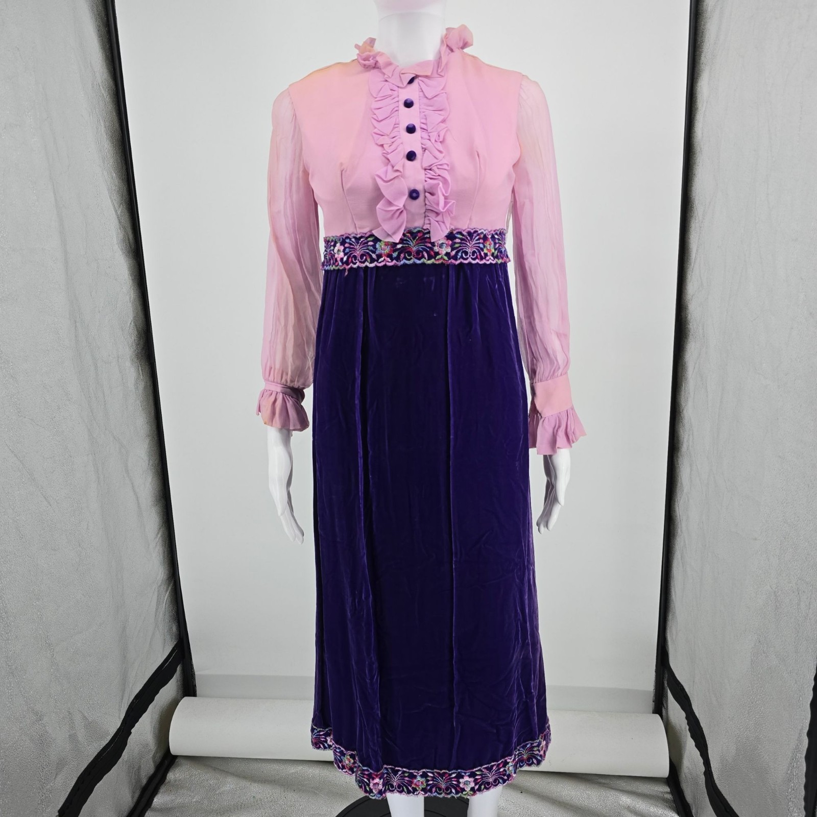 Distressed Vintage 1970s Pink Chiffon/Purple Velvet Metal Zip Empire Dress (XS)