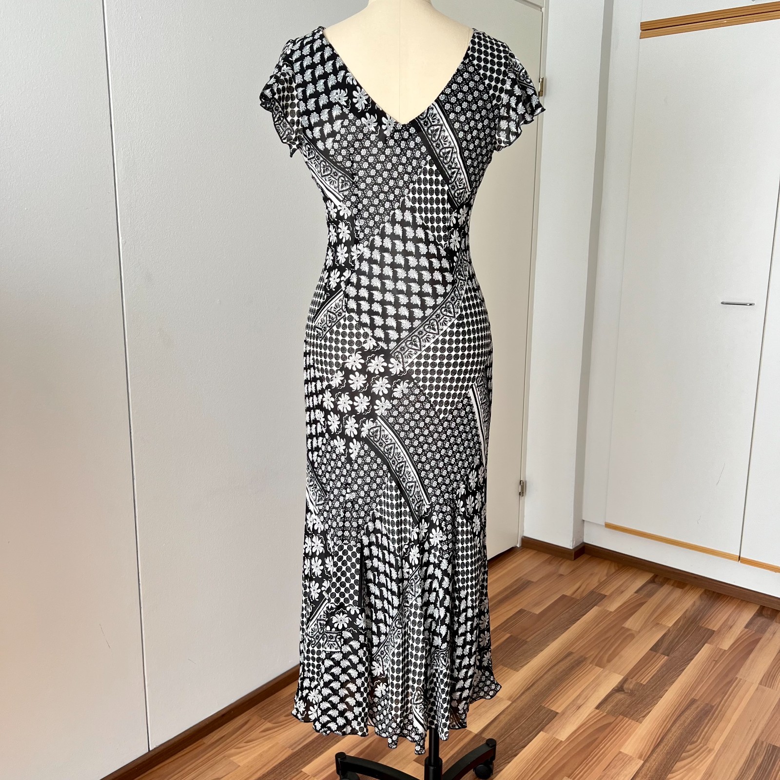90s Bias Cut Graphic Print Midi Dress Y2K Flutter Sleeve V Neck Fairy Whimsygoth