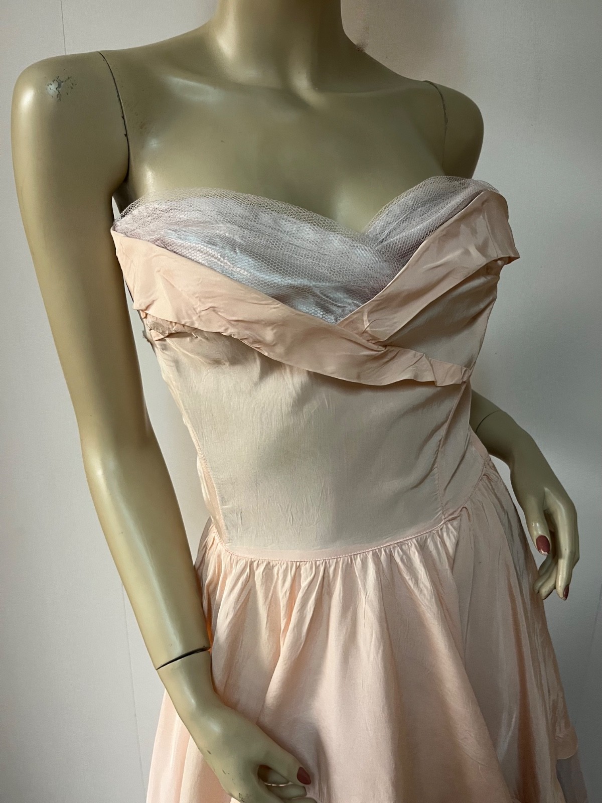 Vintage 1950s Emma Domb Peachy Pink Pearl Grey Cupcake Ball Gown Dress Bust 34