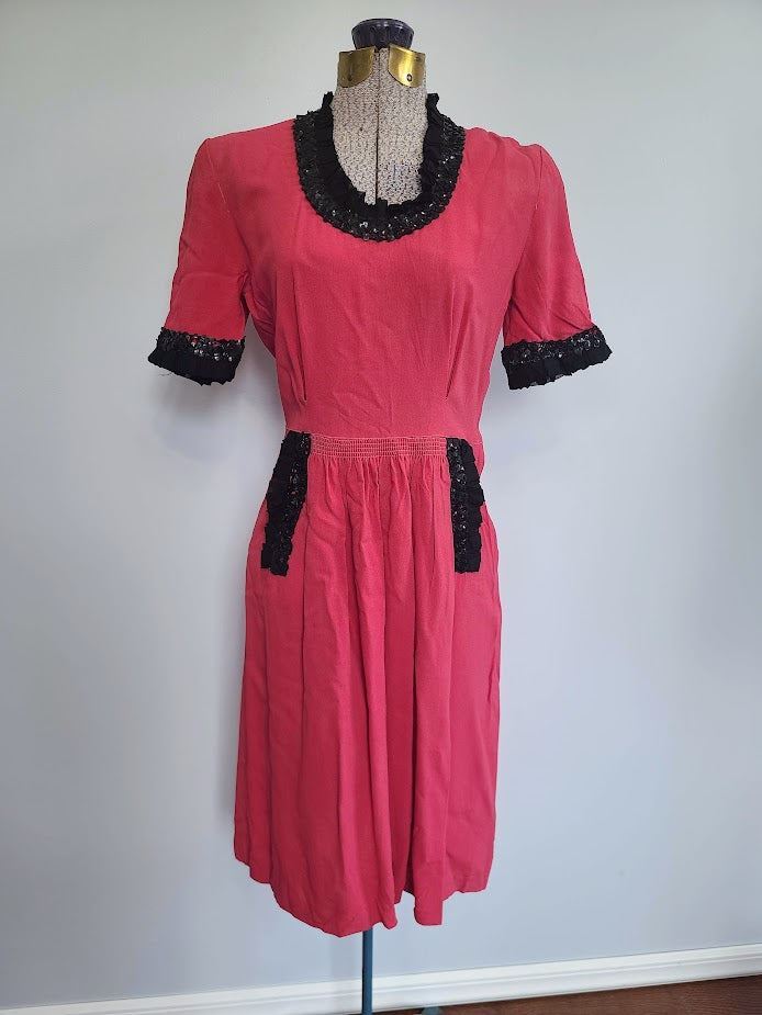 Vintage 1940s Pink Dress with Black Sequin Trim Vibrant Color Rayon (27″ Waist)