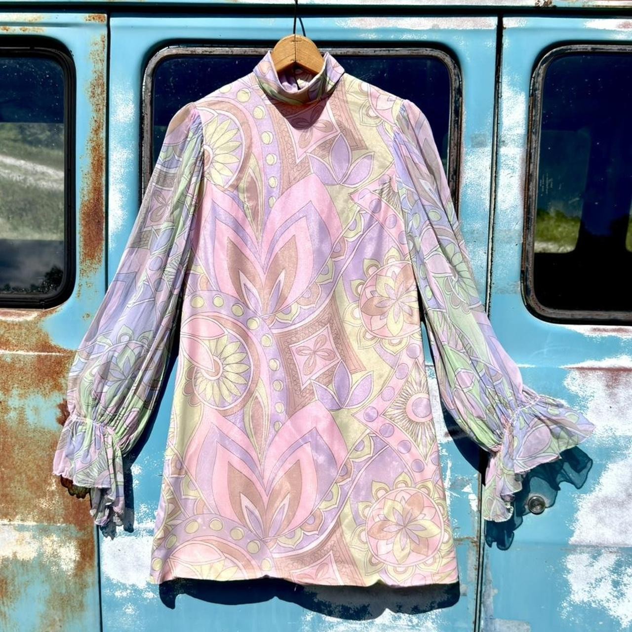 1960s mod gogo dancer paisley mini dress w/ psychedelic chiffon overlay