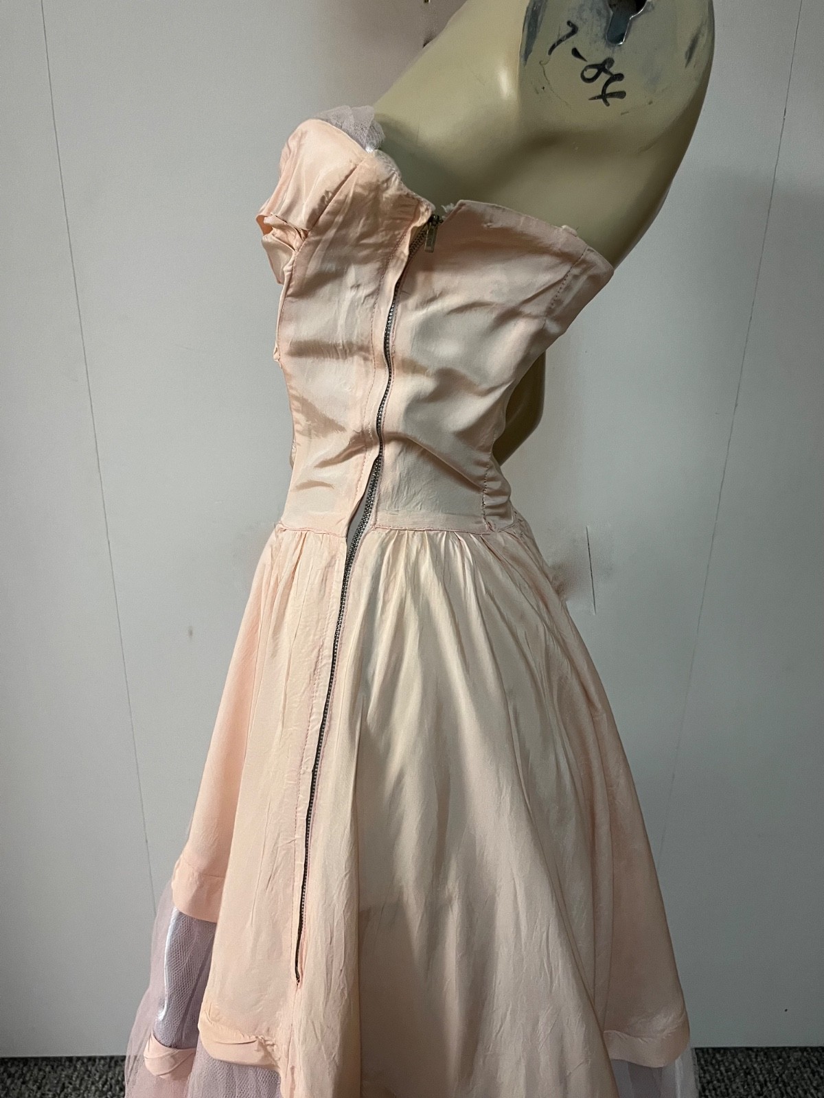 Vintage 1950s Emma Domb Peachy Pink Pearl Grey Cupcake Ball Gown Dress Bust 34