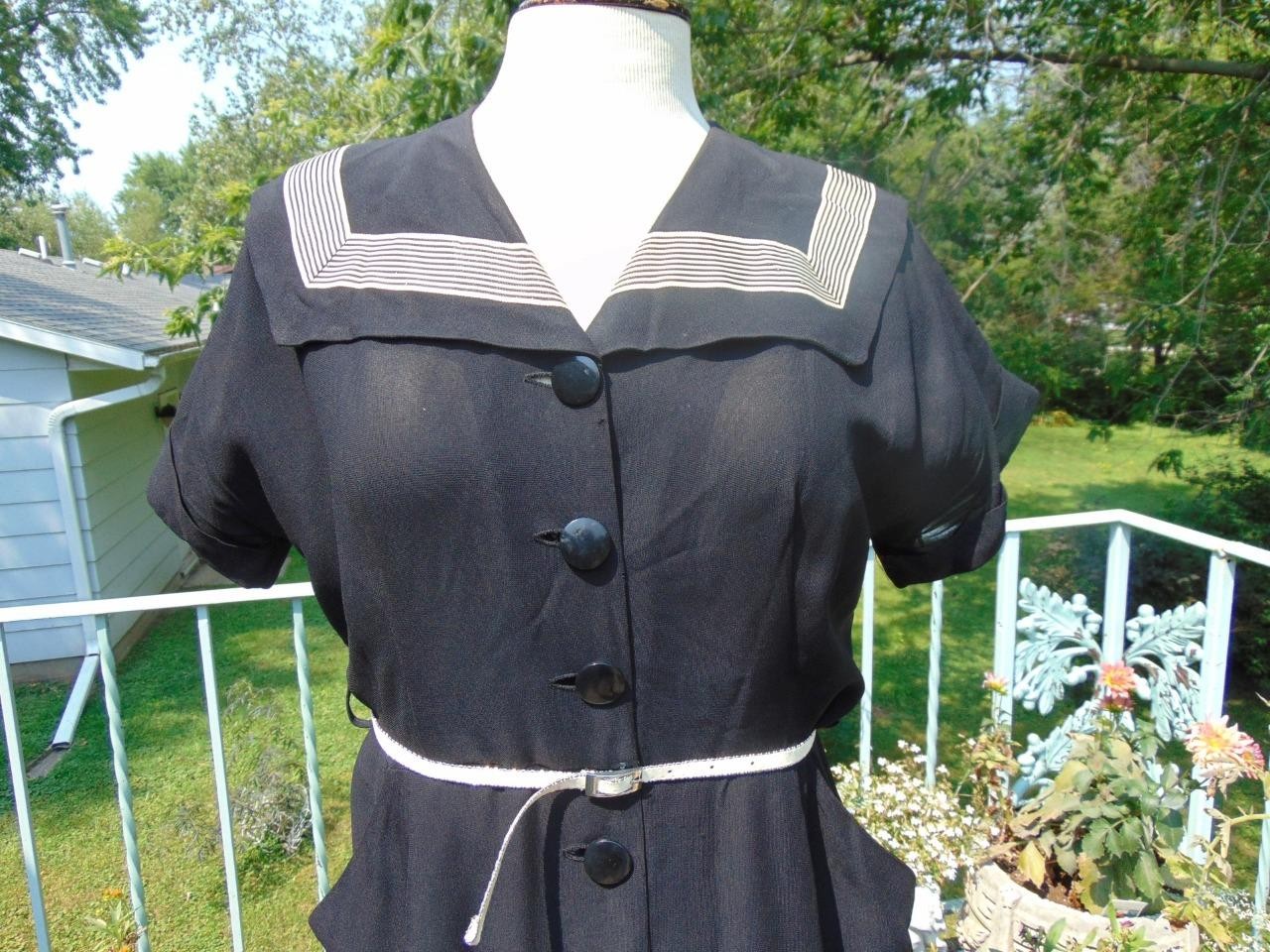 VTG 40s Black Rayon Fitted Dress w Sailor Collar 36W